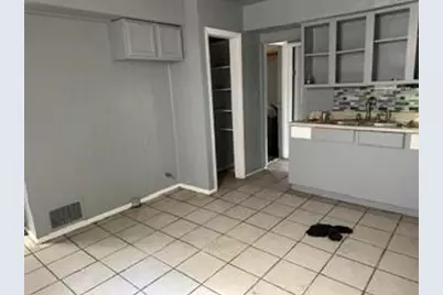 2468 N 38th St, Milwaukee, WI 53210 - Photo 4
