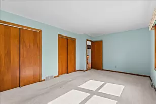 297 Lincoln Dr, West Bend, WI 53095 - Photo 18
