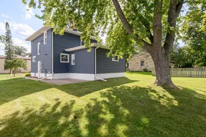 12744 W Fairmount Ave, Butler, WI 53007 - Photo 6
