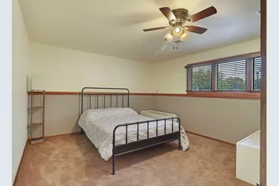 2117  Newberry Ln, Racine, WI 53402 - Photo 20