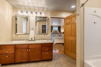1317  Farnam St, La Crosse, WI 54601 - Photo 20
