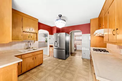 1972 S 90th St, West Allis, WI 53227 - Photo 14
