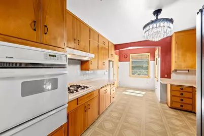 1972 S 90th St, West Allis, WI 53227 - Photo 12