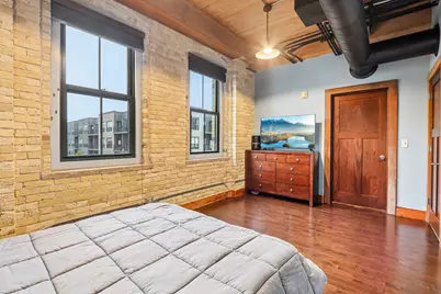 1818 N Water St #306, Milwaukee, WI 53202 - Photo 16