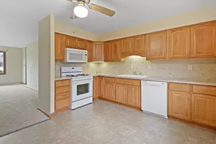 1904 87th St, Kenosha, WI 53143 - Photo 8