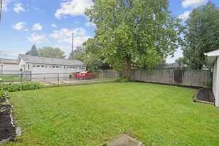 1904 87th St, Kenosha, WI 53143 - Photo 24