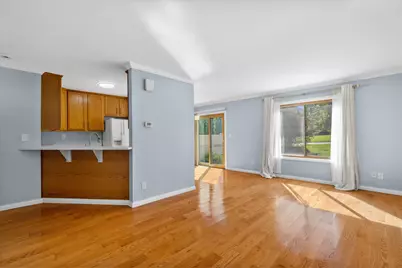7335 S Delaine Dr, Oak Creek, WI 53154 - Photo 2