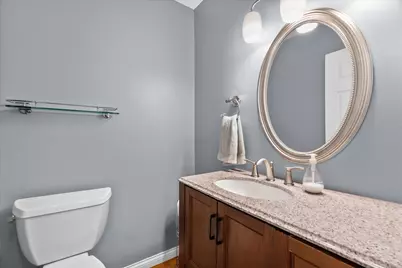 7335 S Delaine Dr, Oak Creek, WI 53154 - Photo 8