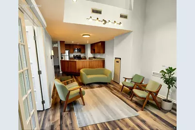 270 E Highland Ave #812, Milwaukee, WI 53202 - Photo 8