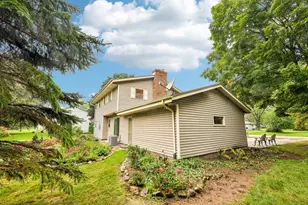 21875 Clearfield Rd, Brookfield, WI 53045 - Photo 22