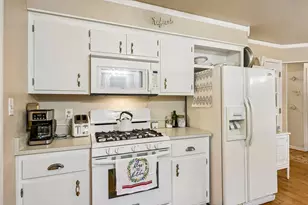 21875 Clearfield Rd, Brookfield, WI 53045 - Photo 6