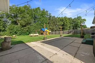 1408 Meadowlane Ave, Racine, WI 53406 - Photo 28