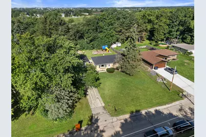1408  Meadowlane Ave, Racine, WI 53406 - Photo 2