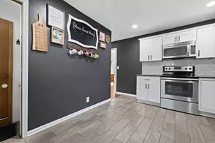 1408 Meadowlane Ave, Racine, WI 53406 - Photo 8