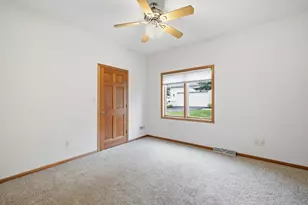 W206N16187 Stonebrook Dr, Jackson, WI 53037 - Photo 12