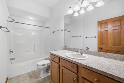 W206N16187  Stonebrook Dr, Jackson, WI 53037 - Photo 10