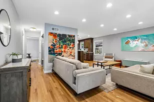 6710 W Wisconsin Ave, Wauwatosa, WI 53213 - Photo 2