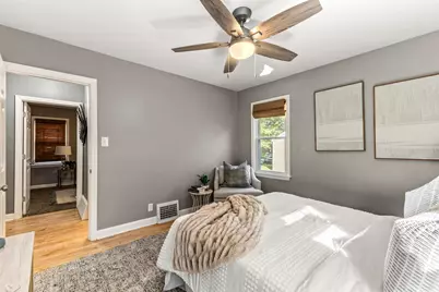 112 E Henry Clay St, Whitefish Bay, WI 53217 - Photo 12