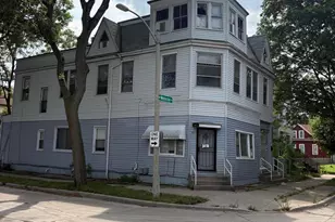 1801 W Meinecke Ave, Milwaukee, WI 53206 - Photo 2