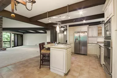 840  Woodland Ct #EE-1, Fontana, WI 53125 - Photo 6