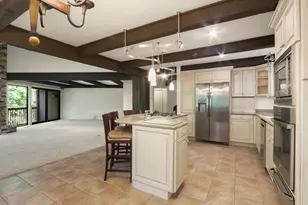 840 Woodland Ct, Fontana, WI 53125 - Photo 6