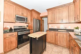 2715 Lasalle St, Racine, WI 53402 - Photo 12