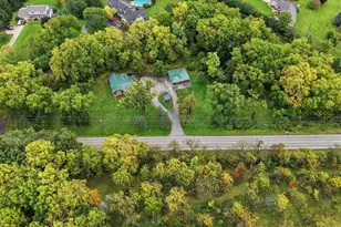 N46W29096 Capitol Dr, Delafield, WI 53029 - Photo 28