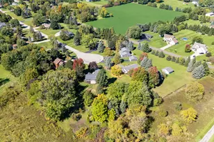 5589 Kengary Ct, Hartford, WI 53086 - Photo 30