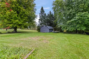 5589 Kengary Ct, Hartford, WI 53086 - Photo 24