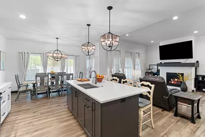 800  Moonbeam Ln, Francis Creek, WI 54214 - Photo 4