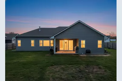 800  Moonbeam Ln, Francis Creek, WI 54214 - Photo 2
