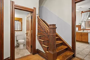 546 N 32nd St, Milwaukee, WI 53208 - Photo 4