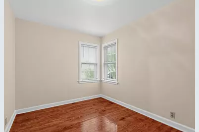 2409 S 64th St, West Allis, WI 53219 - Photo 10