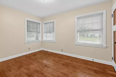 2409 S 64th St, West Allis, WI 53219 - Photo 8