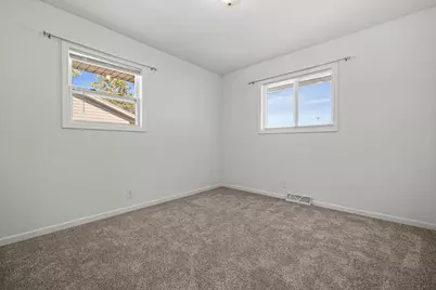 1652  19th Ave, Kenosha, WI 53140 - Photo 16