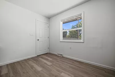 1652  19th Ave, Kenosha, WI 53140 - Photo 10