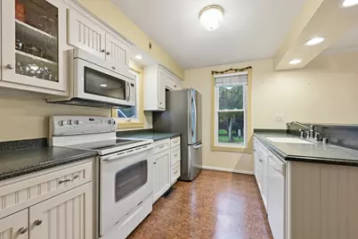 S83W24105  Artesian Ave, Vernon, WI 53103 - Photo 10