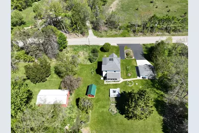S83W24105  Artesian Ave, Vernon, WI 53103 - Photo 2