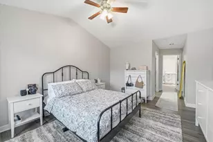 N30W23082 Pineview Way, Pewaukee, WI 53072 - Photo 20