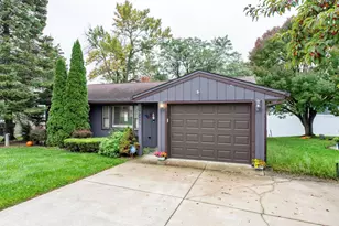 21349 121st St, Bristol, WI 53104 - Photo 1