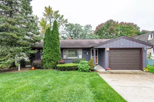 21349 121st St, Bristol, WI 53104 - Photo 2