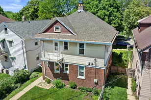 3932 N Maryland Ave, Shorewood, WI 53211 - Photo 4