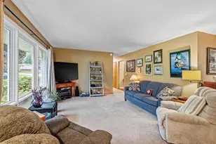 219 Heidel Rd, Thiensville, WI 53092 - Photo 4