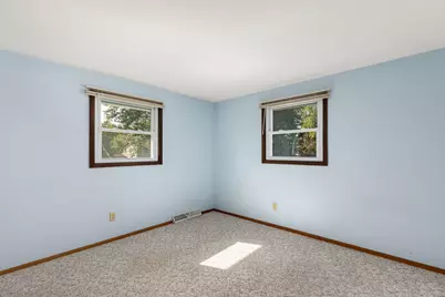 1135  Wisteria Ln, Waukesha, WI 53189 - Photo 22