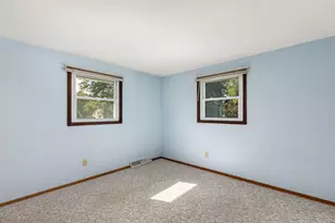 1135 Wisteria Ln, Waukesha, WI 53189 - Photo 22
