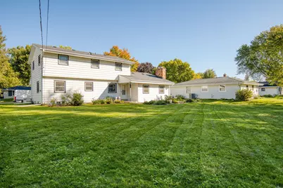 1135  Wisteria Ln, Waukesha, WI 53189 - Photo 34