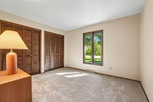 N10W27434 Rolling Ridge Ct, Waukesha, WI 53188 - Photo 18