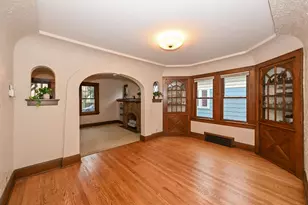 2047 S 86th St, West Allis, WI 53227 - Photo 18