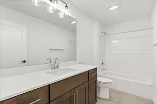 N174W20660 Laurel Springs Cir, Jackson, WI 53037 - Photo 30