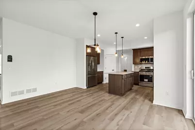 N174W20660  Laurel Springs Cir, Jackson, WI 53037 - Photo 10
